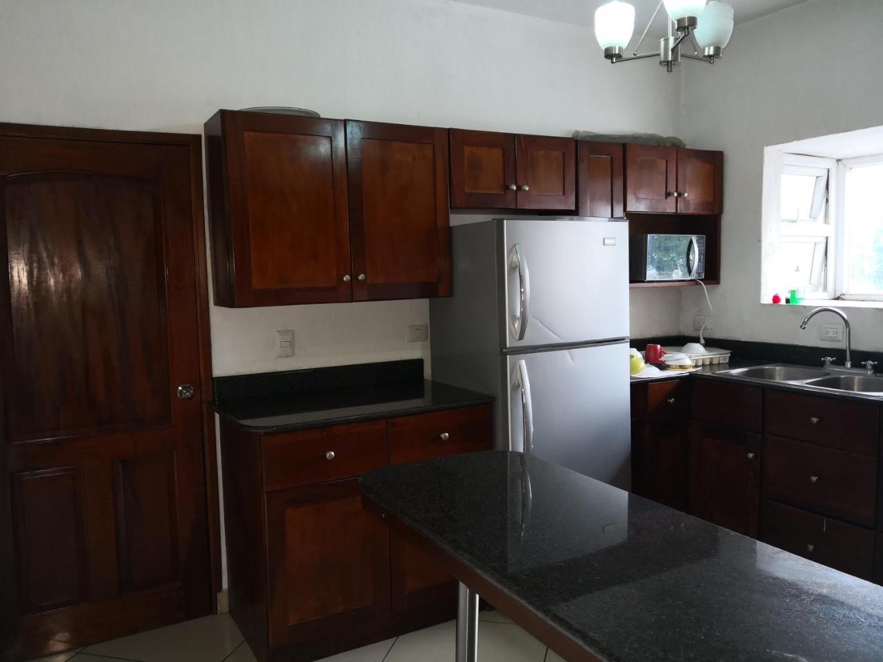 Apartamentos Comodos Cerca Del Aeropuerto Guatemala City Luaran gambar
